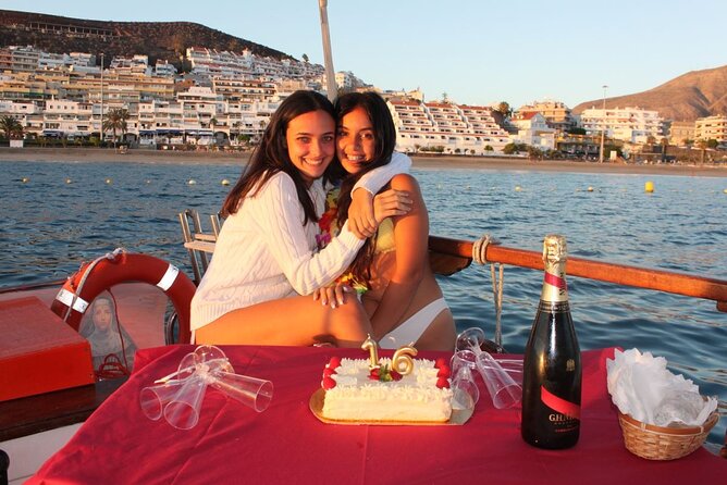3-Hours Shared Tour to Accessible Boat en Canary Island - Snorkeling Time and Marine Life: Sea Turtles and Dolphins Around Tenerife