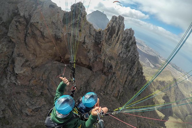 Acro Paragliding Adventure in Costa Adeje with FREE Pickup !! - Views of Tenerife from above: why the short flight still feels complete