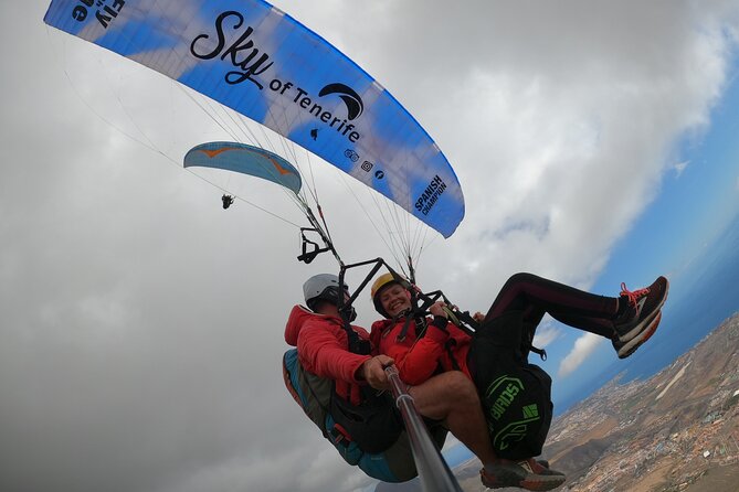 Acrobatic Paragliding Flight with Spanish Champion in Tenerife - A beach landing, if conditions allow