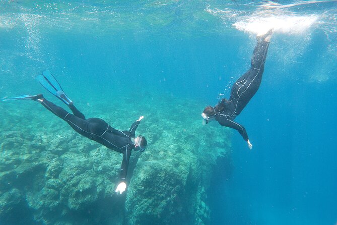 Boat Excursion to visit underwater lava tongues - Safety and pacing on a max 10 traveler boat