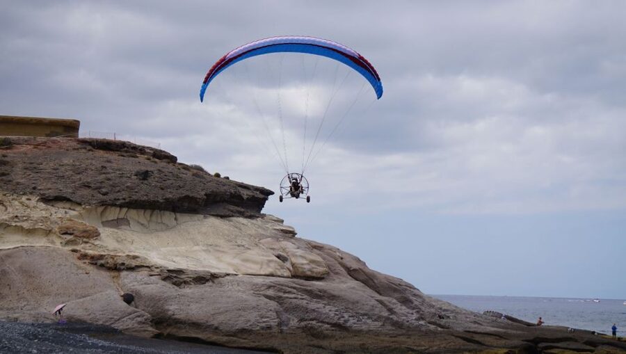 COAST: Fly over the coasts of Tenerife by Paratrike! (20min) - Daydream Paragliding and the Instructor Factor