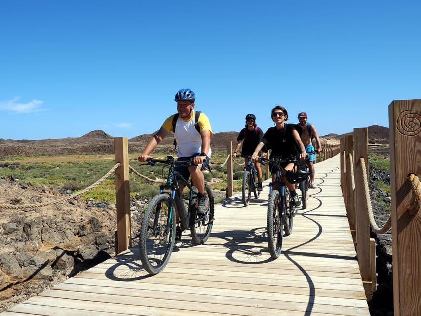 Discover Lobos en Ebike on Your Own - Corralejo to Lobos: the timing that keeps it relaxing