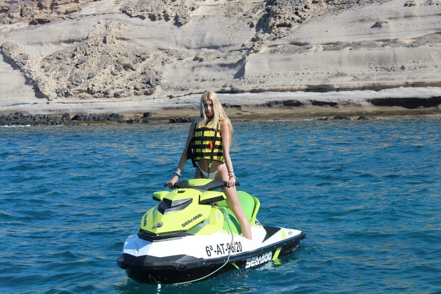 From Puerto Colon : 1 hour adrenaline JetSki tour - Price and value: what $141 buys you (and what it does not)