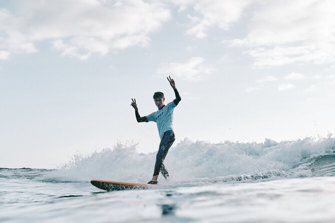 Group Surf Lesson at Playa de las Américas - The main trade-offs: crowding and how much standing time you get