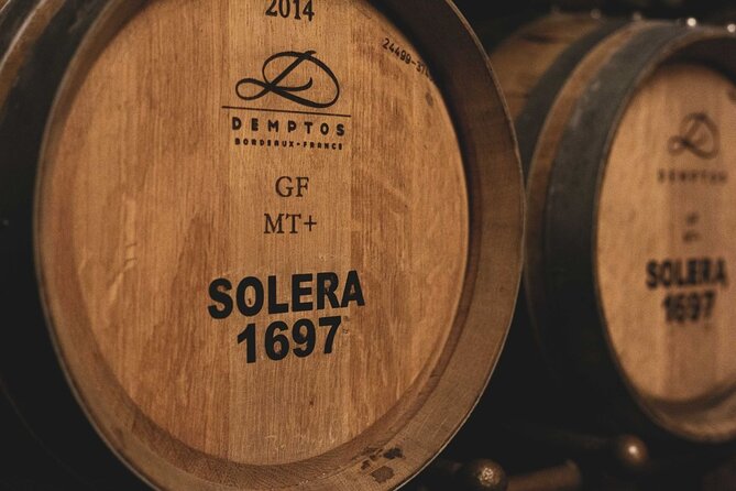 Guided Tour with 6 Wine Tasting - Small group energy and your guide’s role (Carolina’s impact)