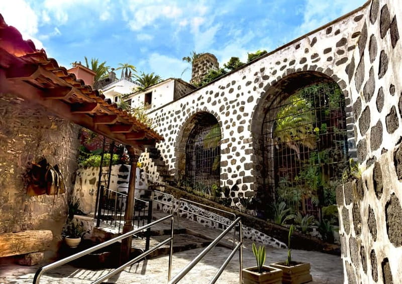 La Orotava:Casa de los Balcones & Molino del Hoyo Gofio Mill - Molino del Hoyo gofio mill: 17th-century food culture in action