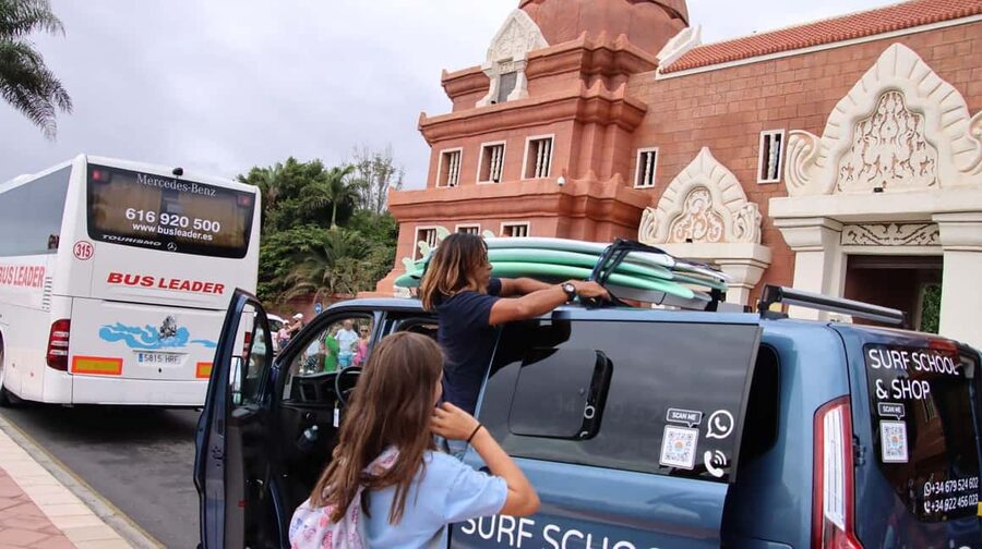 Las Américas: Inolvidable Private Surf Lesson Max 5persons - Value check: is $88 per person worth it