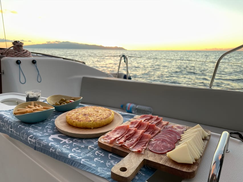Los Gigantes: Private Sailing Tour with Swim, Drink, & Tapas - Deep-Water Snorkel: What You’ll See and What to Bring