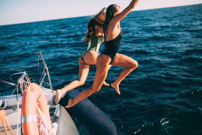 Luxury Catamaran Cruise with Brunch and Unlimited Drinks - Value Check for $72.59: When This Catamaran Trip Makes Sense
