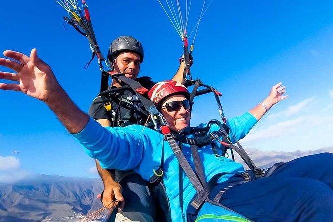 Paragliding 1000 Meters - From Adeje to the briefing: how the start day works