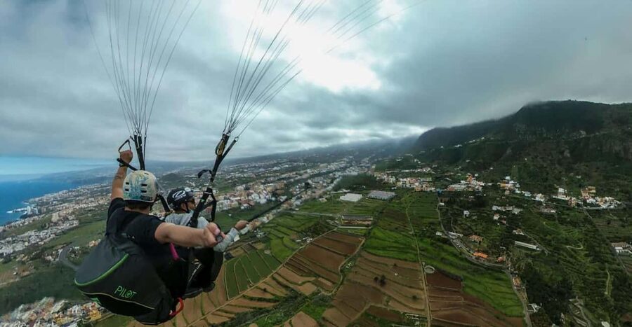 Paragliding in Puerto de la Cruz - Plaza Rotonda Aceviño: how the 2-hour flow really feels