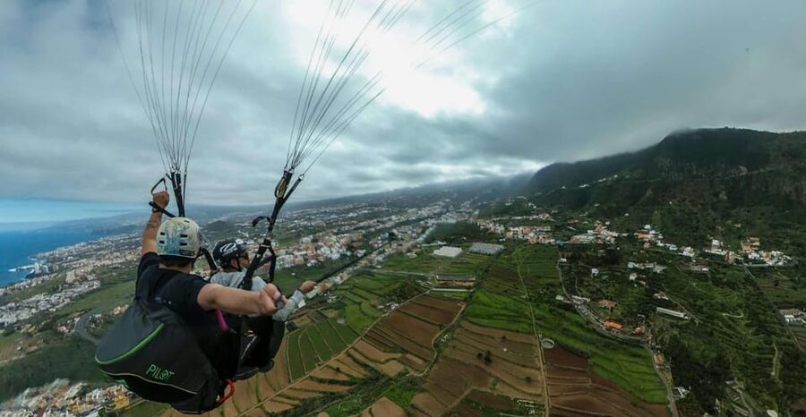 Paragliding in Puerto de la Cruz - What’s included in the $176 price, and what costs extra