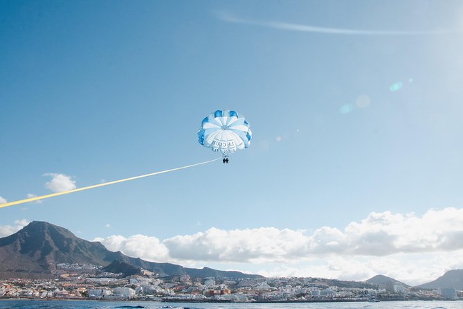 Parascending in Tenerife - Where you meet and how the boat transfers work
