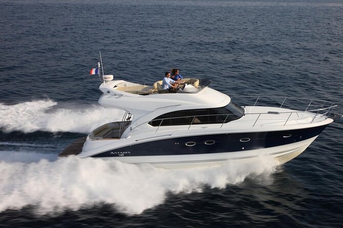 Private Luxury Motor Boat 2, 3 and 4 Hour Charters - 2 Hours, 3 Hours, 4 Hours: Pick the Charter That Fits Your Day