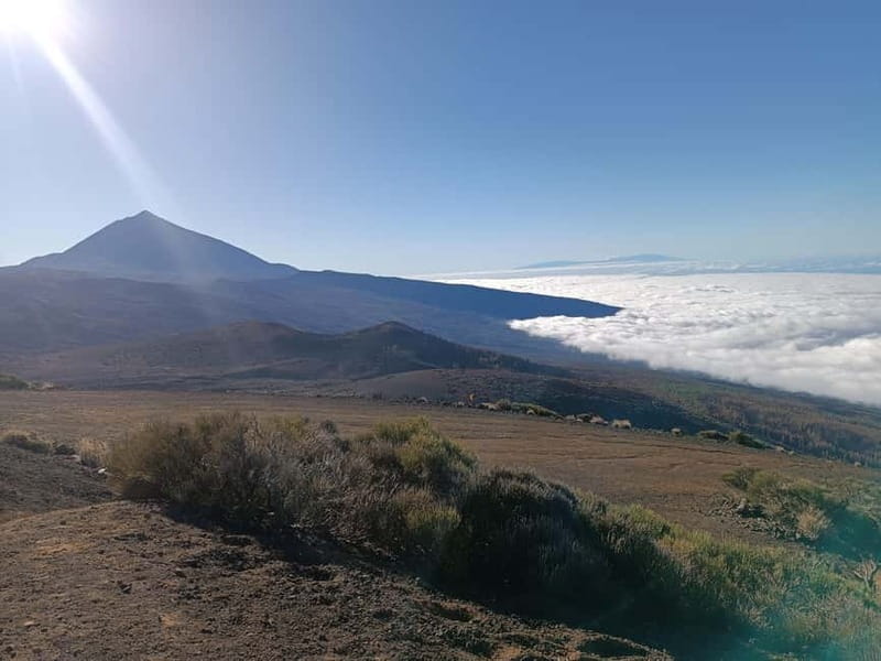 Puerto Cruz: VIP Teide Sunset & Stars, Guachiche Lunch+Cava - The sunset plan: Mirador El Retamar at 2,100 m