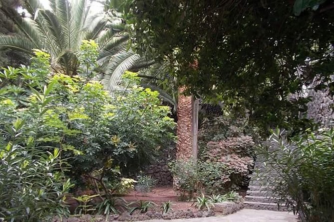 Round The Island Trip Without Teide VIP TOUR - Candelaria: a quick stop for the biggest church