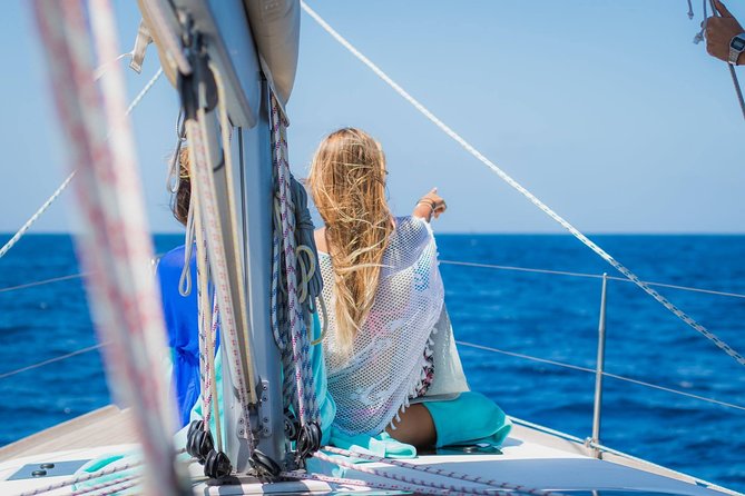 SAILING YACHT EXCURSION TOUR, Food & Drinks included! - Setting Sail From Puerto Colón, and Why the Meeting Point Matters