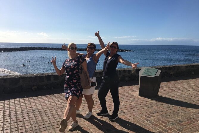 Self Guided Scavenger Hunt - Costa Adeje - App languages and how to keep everyone playing together