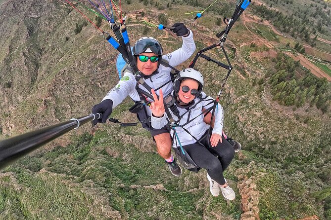 SILVER 1000m paragliding tandem flight above South Tenerife - South Tenerife tandem paragliding, why it feels like a bargain