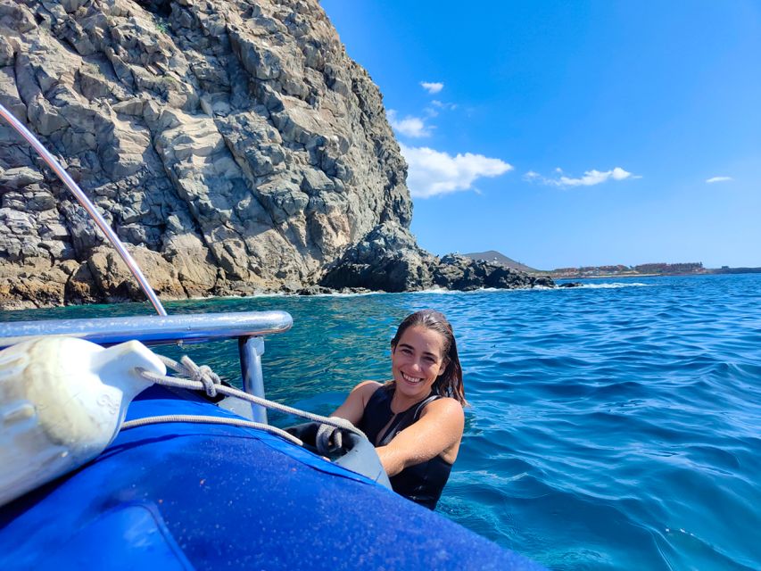Snorkeling Boat Trip in Marine Turtles Natural Habitat - Who the guides are and what the small group changes