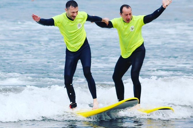 Surf Class Experience in Playa de la Américas - Why Playa de la Américas is a smart place to start surfing