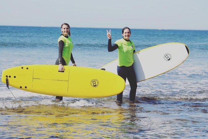 Surf Class Experience in Playa de la Américas - Surf Club Salados, meeting point energy, and what happens first