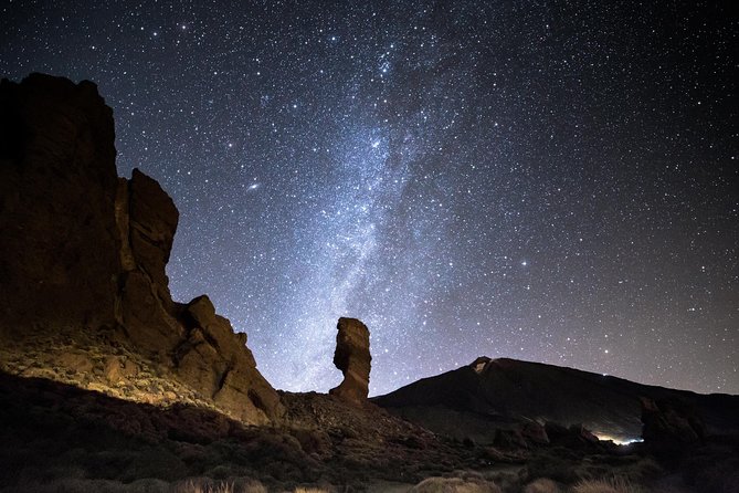 Teide by Night: Sunset & Stargazing with Telescopes Experience - Dinner at Restaurante Papillon: convenient and in-park, but read this like a grown-up