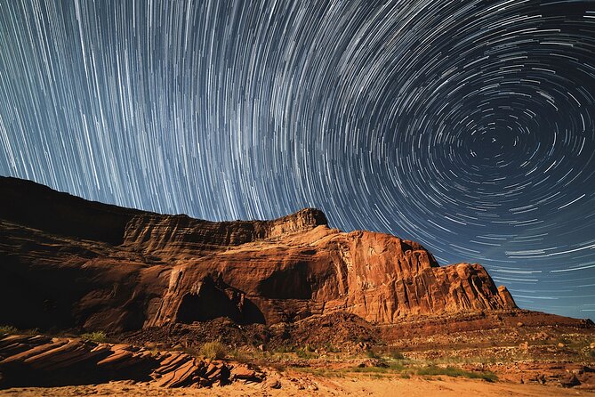TEIDE NIGHT, Stargazing Bus Tour, Meal & Drinks included! - Group size, language support, and how the evening flows