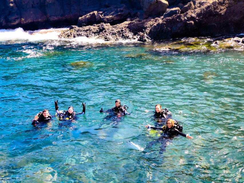 Tenerife: 2-Dive Private Scuba Discovery Course - Scuba Point start: meeting up and getting geared fast