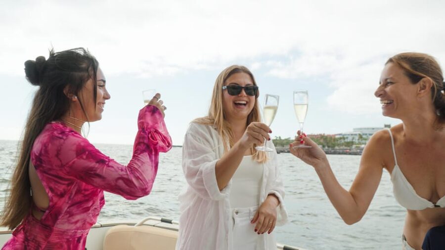 Tenerife: 6 & 8 Hour Private Luxury Motorboat Charter - A private Beneteau Antares 42 day, tuned for comfort