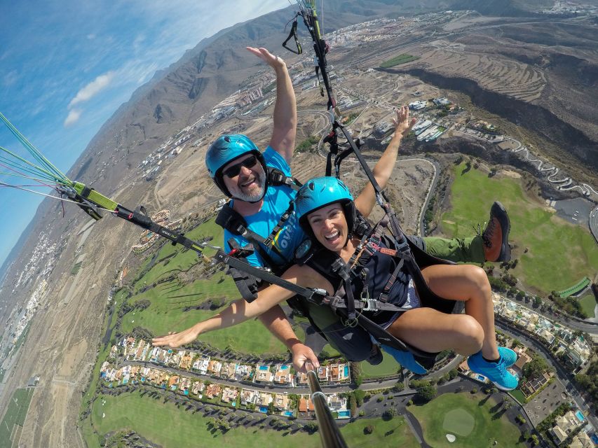 Tenerife: Acrobatic Paragliding Tandem Flight - From lift-off to views: the part you can actually enjoy slowly