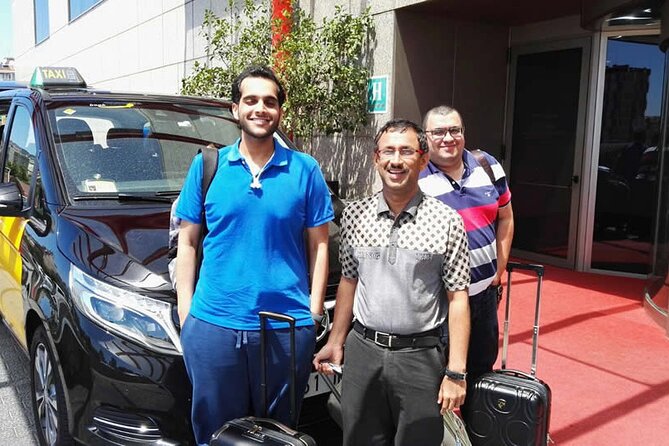 Tenerife Airport Transfer from South Airport (Reina Sofia) to South Area Hotels - The Ride Itself: Private, Direct, and Focused on Comfort