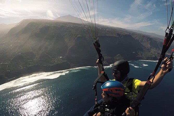 Tenerife Basic Paragliding Flight Experience with Pickup - Getting there: Adeje meeting point and the pickup zone