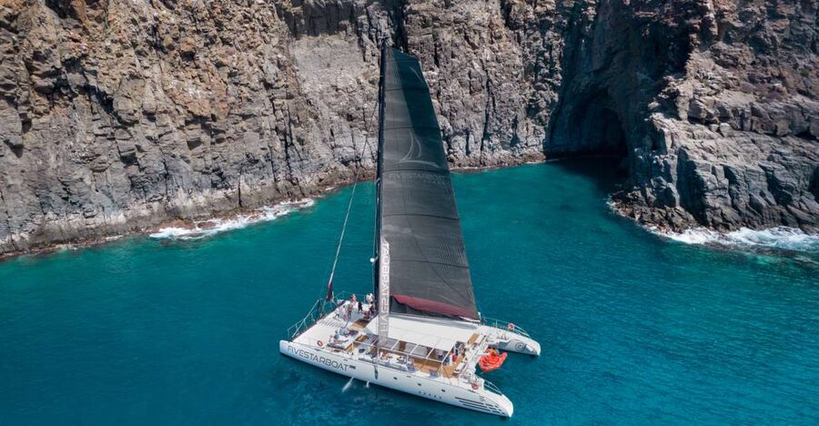 Tenerife: Catamaran Cruise with Brunch and Unlimited Drinks - Key things that make this cruise worth it