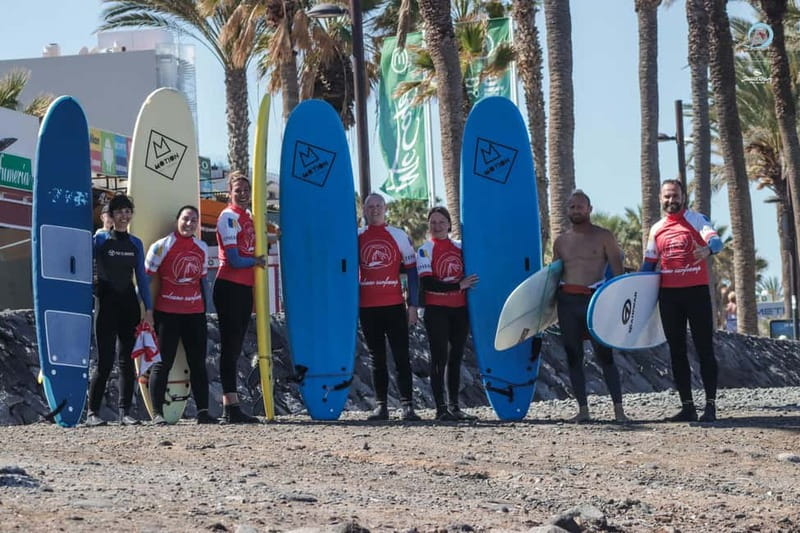 Tenerife : clases de surf para principiantes y intermedios - Instructor support in the waves, not on the beach