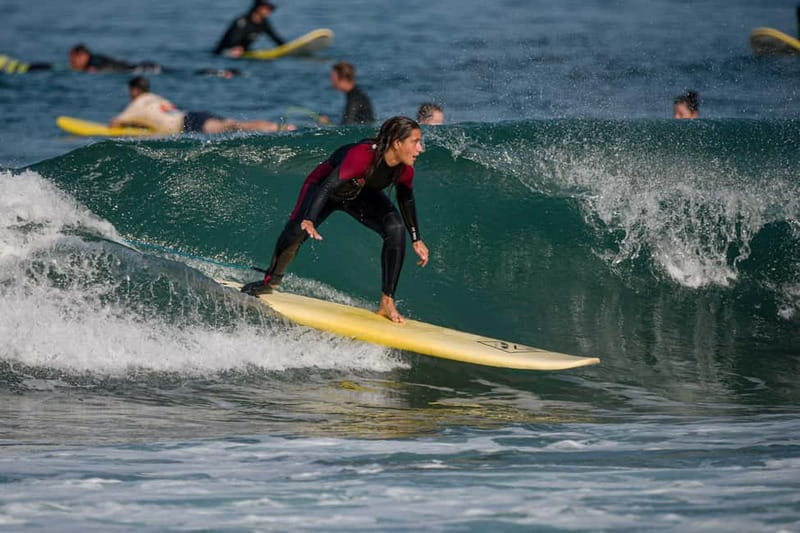 Tenerife : clases de surf para principiantes y intermedios - Standing up, then improving: what your “2 hours” really feels like