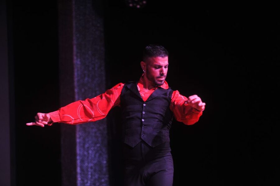 Tenerife: Flamenco Performance at Teatro Coliseo - The second half: live singing, guitar, and a flamenco love story