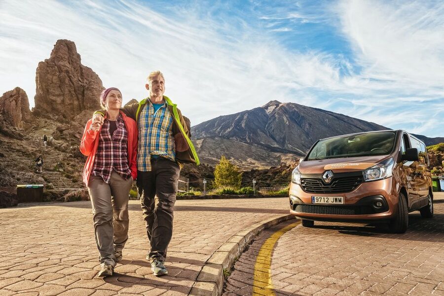 Tenerife: Mount Teide Tour with Cable Car Ticket & Transfer - The base station and your round-trip cable car plan