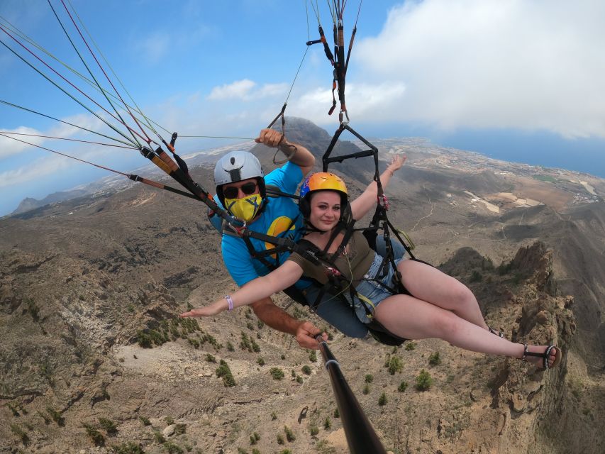Tenerife: Paragliding with National Champion Paraglider - The full 2-hour flow: pickup, Costa Adeje stop, and your beach landing