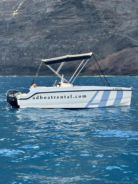 Tenerife: rent a boat without license - The Compass 160E: Easy Handling, Real Comfort