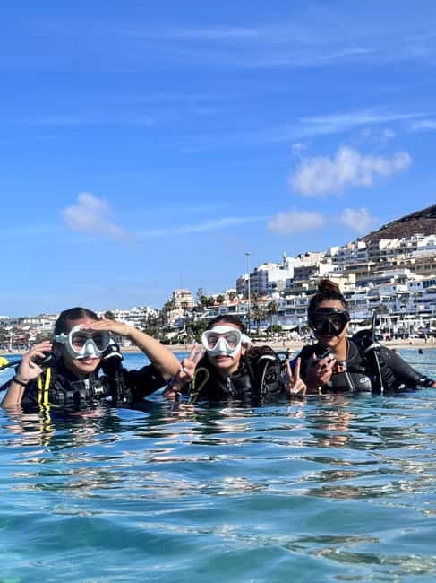 Tenerife: Scuba Dive & Fun, Discover the Magic of the Ocean - Safety briefing and hand signals, practiced before open water