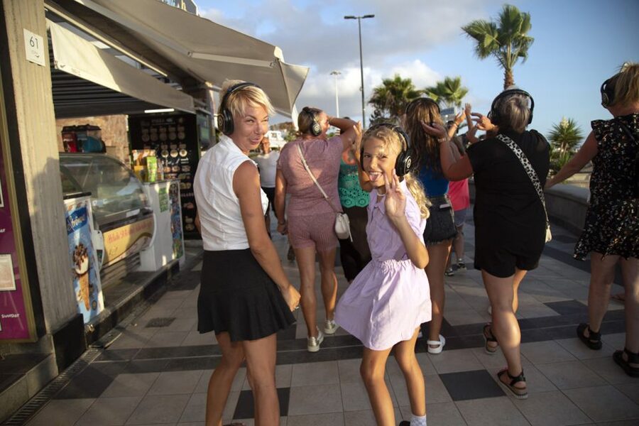 Tenerife: Silent Disco Walking Tour "Mustang Sally's" - Headsets, Music Cues, and Why the “Silent” Part Feels Anything But