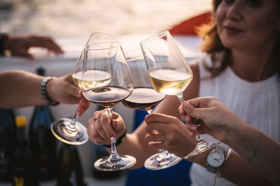 Tenerife South: Romantic Night Cruise - Hookah and WiFi: the unusual add-ons that actually help