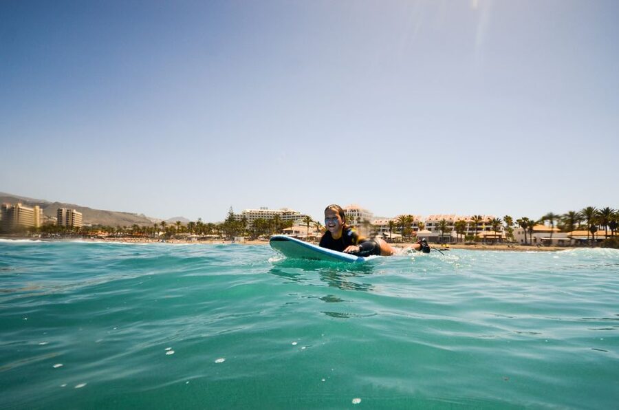 Tenerife: Surf Lesson at Playa de Las Americas - How the lesson runs in real time, safety first then the water