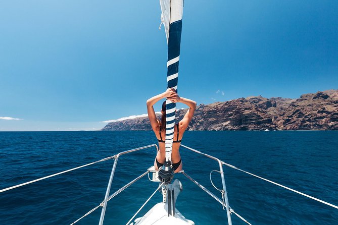 Whales & Dolphins watching in exclusive sailboat - Stop 1: White Tenerife waters, where pilot whales steal the show