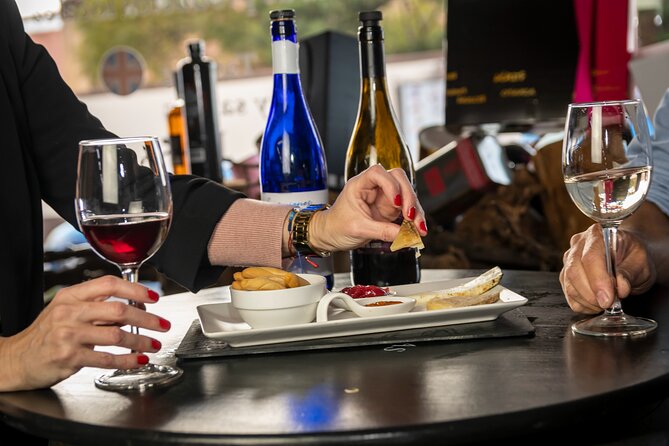 Wine tasting and Canarian products in La Orotava - A 6 pm tasting route through La Orotava